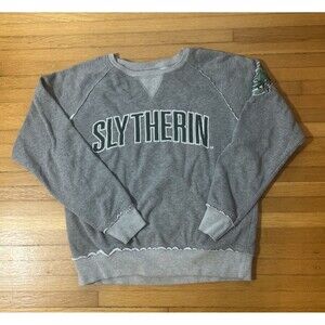 Harry Potter Slytherin Sweatshirt Medium Gray Crewneck Universal Park